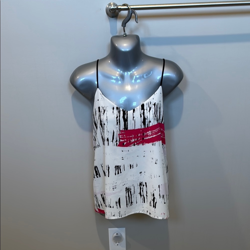 Paraphrase Graphic Black and White Sleeveless Camisole